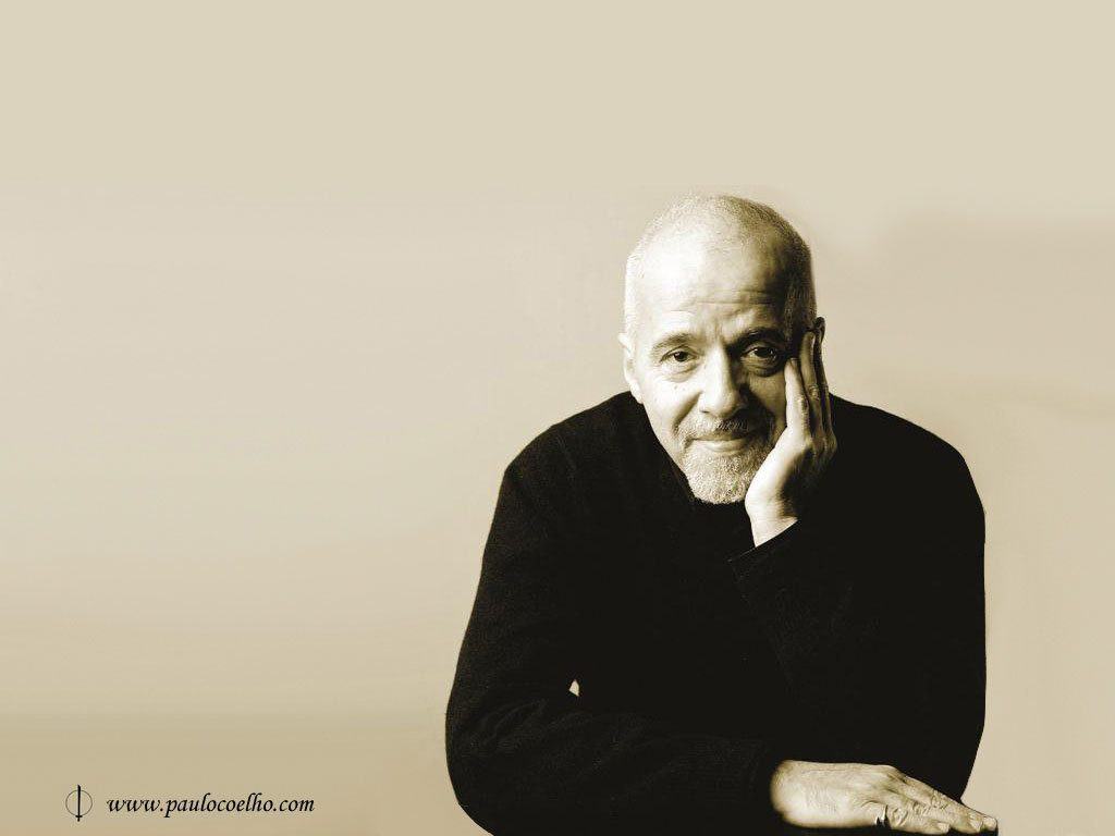 Nhà văn Paul Coelho, tác giả cuốn sách nổi tiếng Nhà giả kim.
