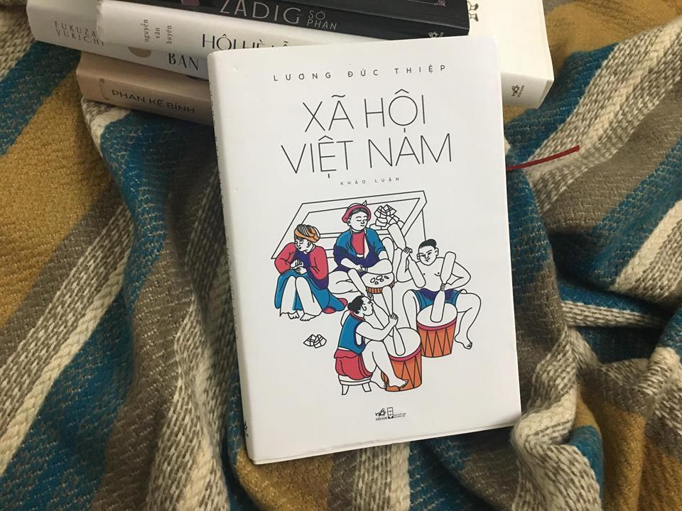 Khảo luận Xã hội Việt Nam của Lương Đức Thiệp.