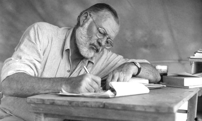 La thu tiet lo su gian du cua Hemingway khi tac pham bi kiem duyet hinh anh 1 4992.jpg