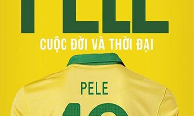 Bìa sách Pelé - Cuộc đời và thời đại. Ảnh: NXB Trẻ.