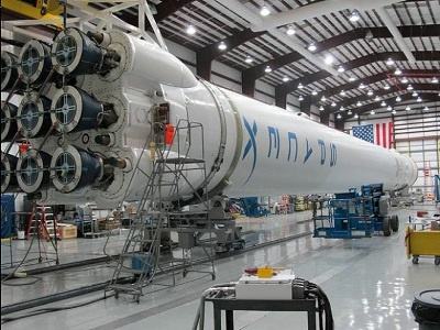 SpaceX cua Elon Musk ra doi the nao? hinh anh 2 Falcon.jpg