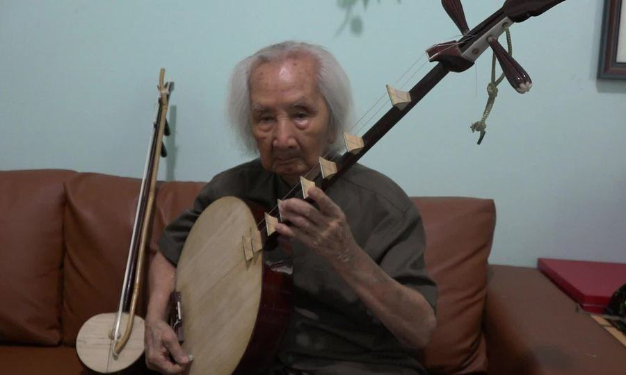 Nhạc sư Nguyễn Vĩnh Bảo 102 tuổi