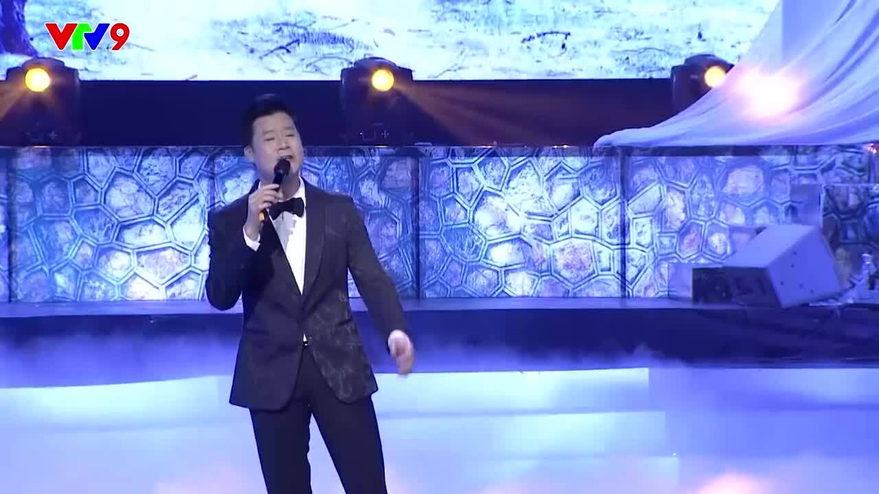 Quang Dũng hát 'Khúc thụy du'