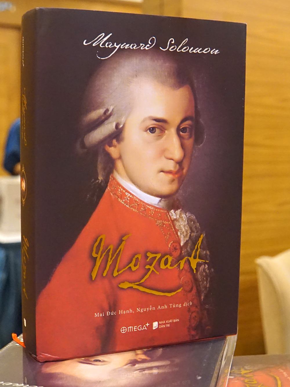 Sách Mozart do NXB Dân trí in, phát hành đầu tháng 12. Ảnh: Omega Plus.