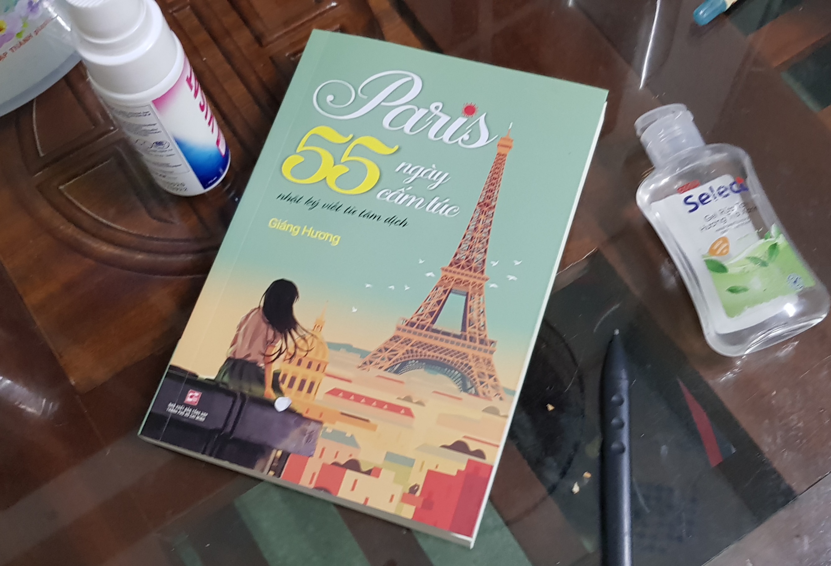'Paris 55 ngay cam tuc',  viet de se chia cam xuc anh 3