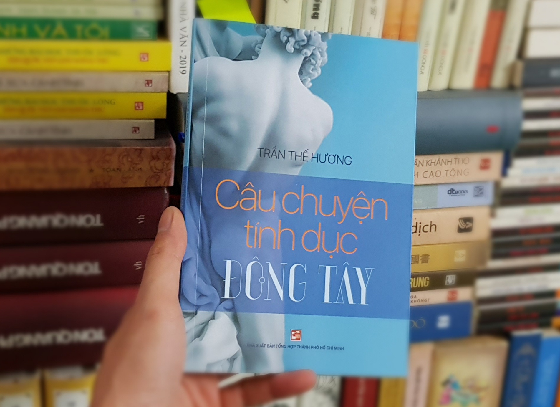 Cau chuyen tinh duc dong tay anh 1