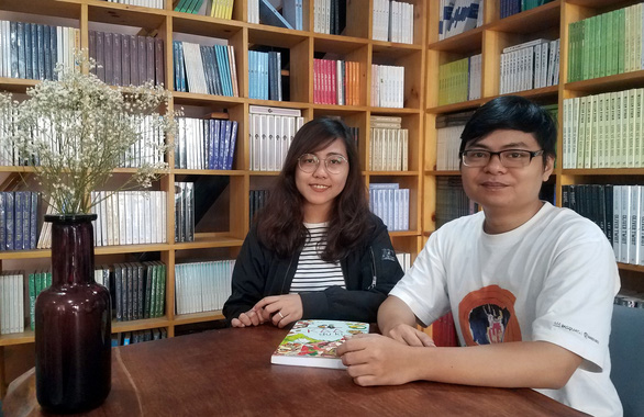 Gặp vợ chồng họa sĩ 9X vẽ chân dung Xuân Quỳnh cho Google - Ảnh 1.