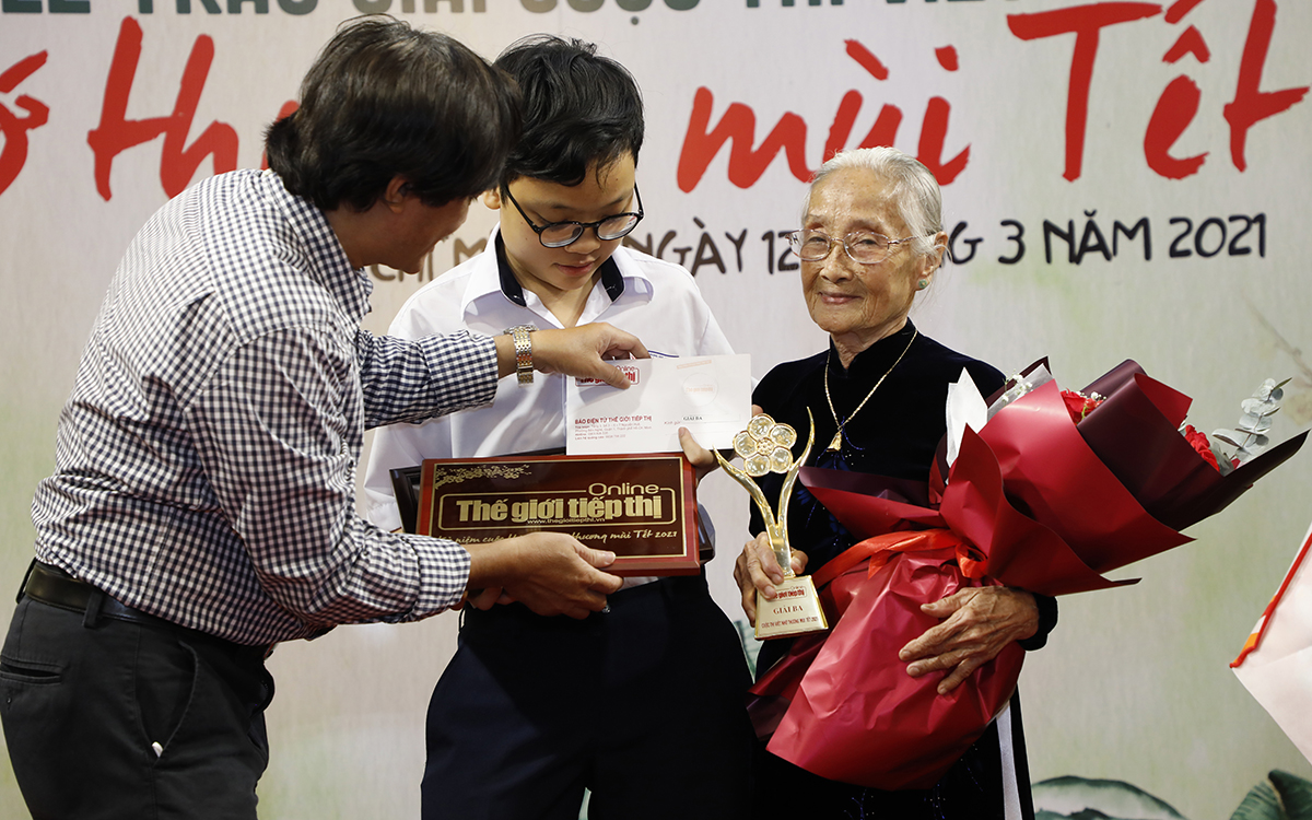 Bà Nguyễn Như Sương là thí sinh là thí sinh lớn tuổi nhất trong cuộc thi năm nay. Ảnh: Thanh Tuyền.