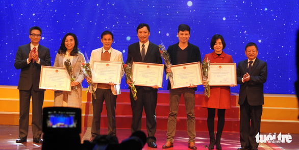 Nghiệp chướng của Lưu Vĩ Lân giành giải A Giải thưởng văn học nghệ thuật năm 2021 - Ảnh 3.