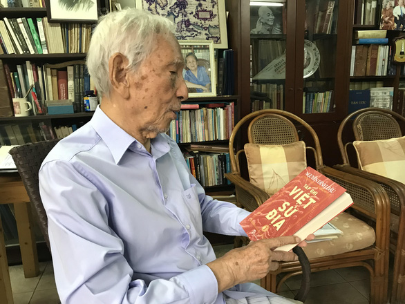 Học giả Nguyễn Đình Đầu: Cả đời ghi dáng hình đất nước - Ảnh 4.