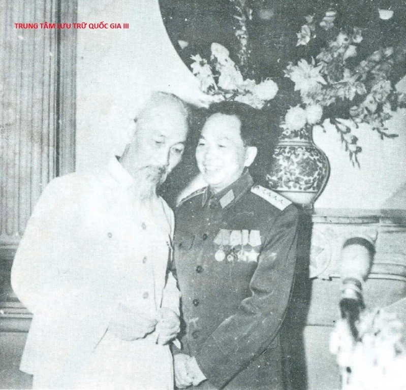 Vo Nguyen Giap anh 8